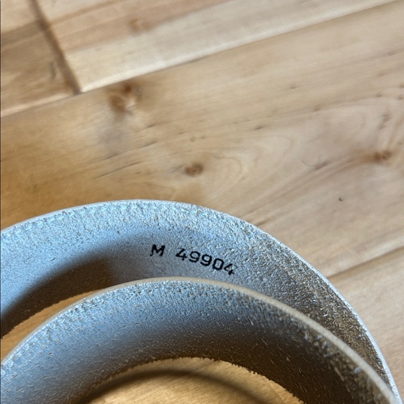 Brighton Cream Belt with Gold Buckle size Medium - Picture 3 of 6